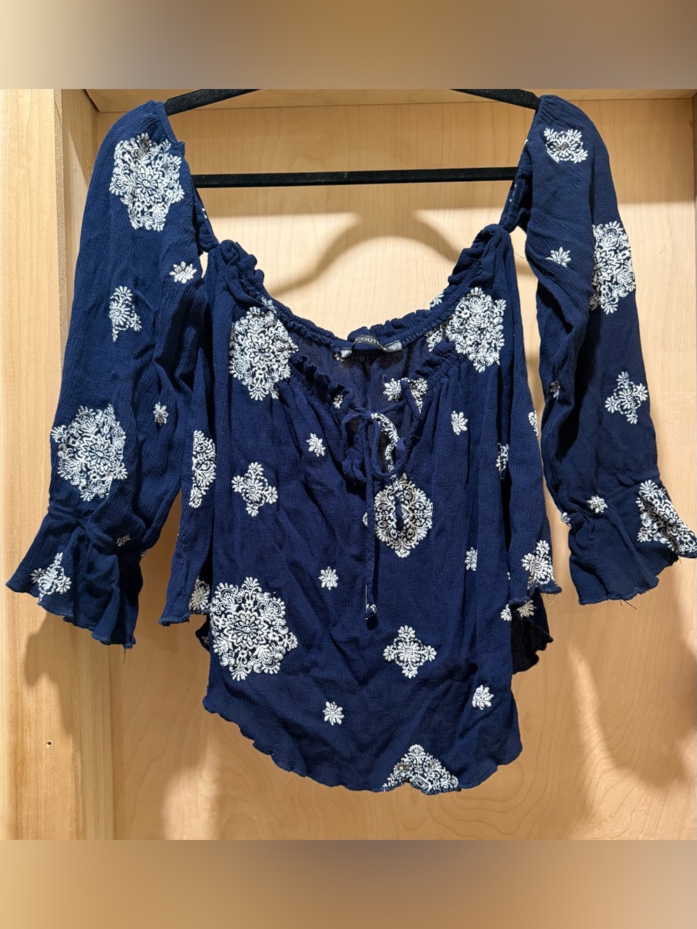 Eve Couture Cold Shoulder Navy Blue Embroidered Peasant Blouse Size Large